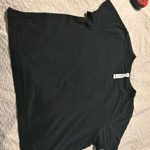 Lululemon tshirt